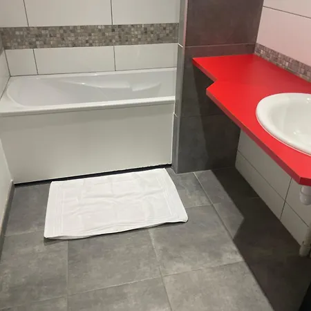 Le Grand Cerf Hotel Carignan